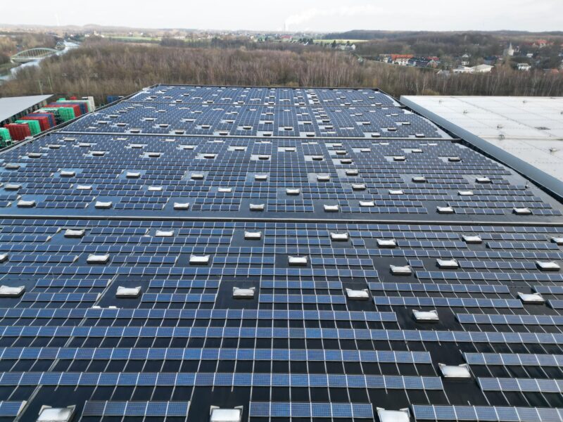Photovoltaikanlage auf dem Logistikdach von Fiege in Dortmund